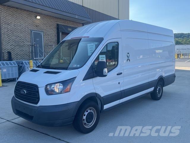 Ford Transit Sunkvežimiai su dengtu kėbulu