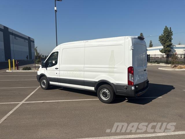 Ford Transit Krovininiai furgonai