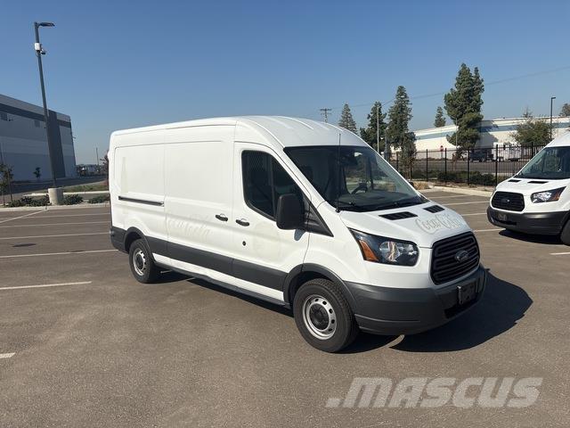 Ford Transit Krovininiai furgonai