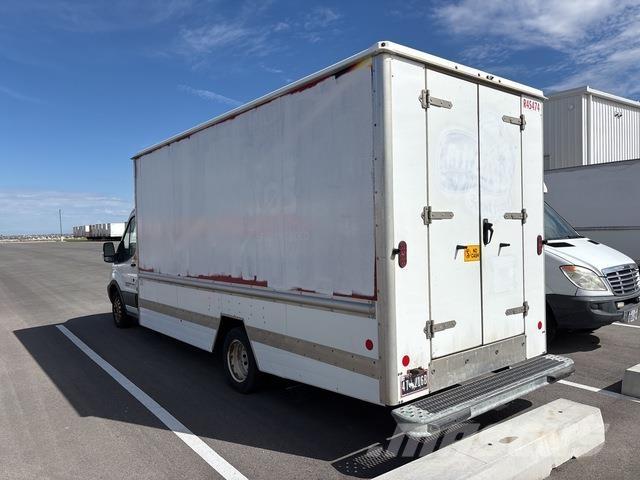 Ford Transit Krovininiai furgonai