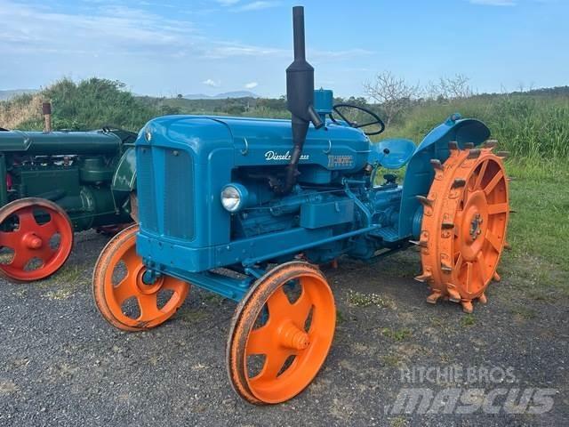 Fordson Major Statyba - Kita