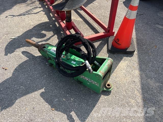 FRD FX55CP Hidrauliniai kūjai / Trupintuvai