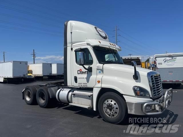 Freightliner  Naudoti vilkikai