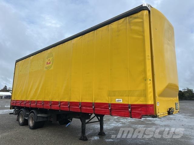 Fruehauf FBC Priekabos su tentu