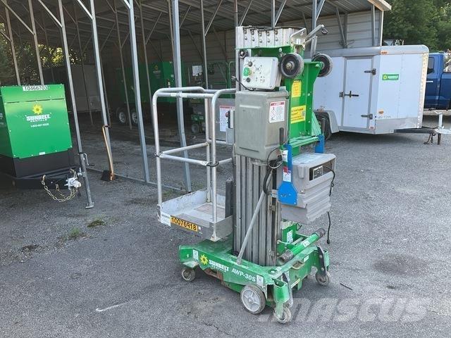 Genie AWP-30S Vertikalūs stiebiniai keltuvai