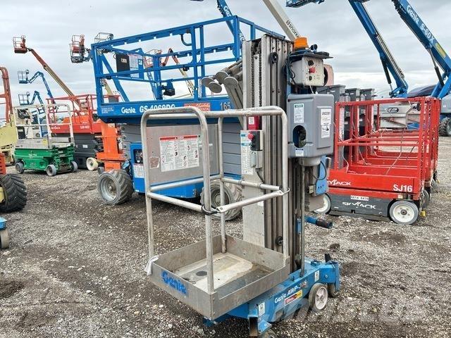 Genie AWP-30S Vertikalūs stiebiniai keltuvai