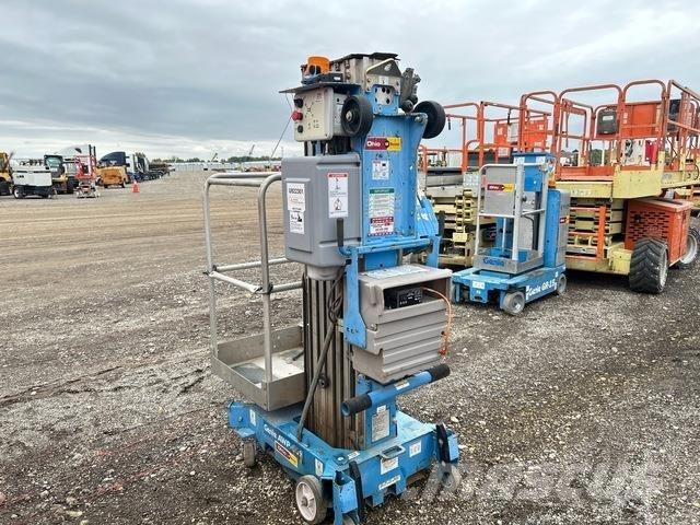Genie AWP-30S Vertikalūs stiebiniai keltuvai