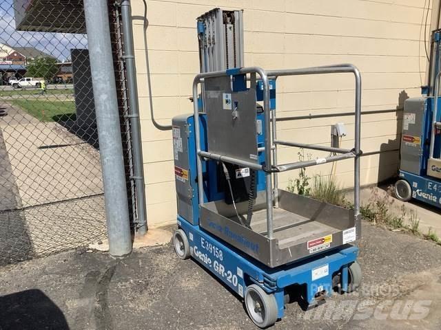 Genie GR-20 Vertikalūs stiebiniai keltuvai