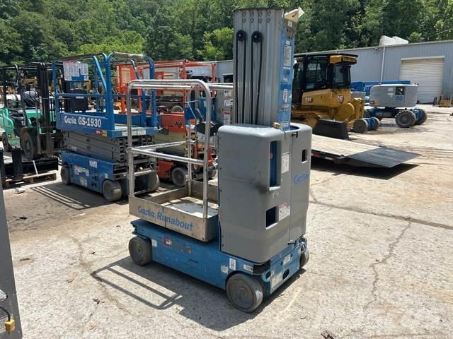 Genie GR-20 Vertikalūs stiebiniai keltuvai