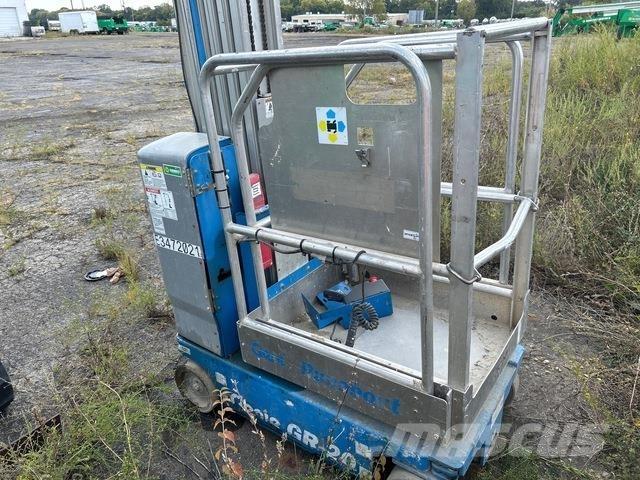 Genie GR-20 Vertikalūs stiebiniai keltuvai