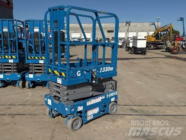 Genie GS-1330M Žirkliniai keltuvai