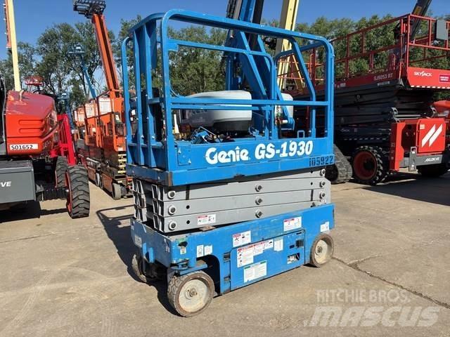 Genie GS-1930 Žirkliniai keltuvai