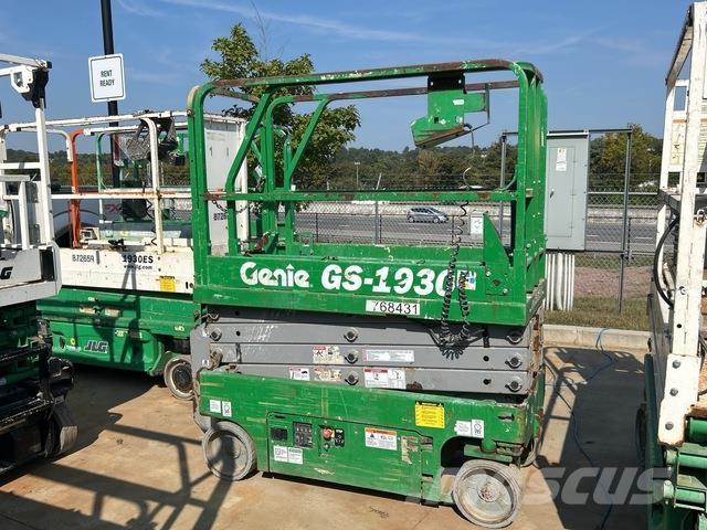 Genie GS-1930 Žirkliniai keltuvai