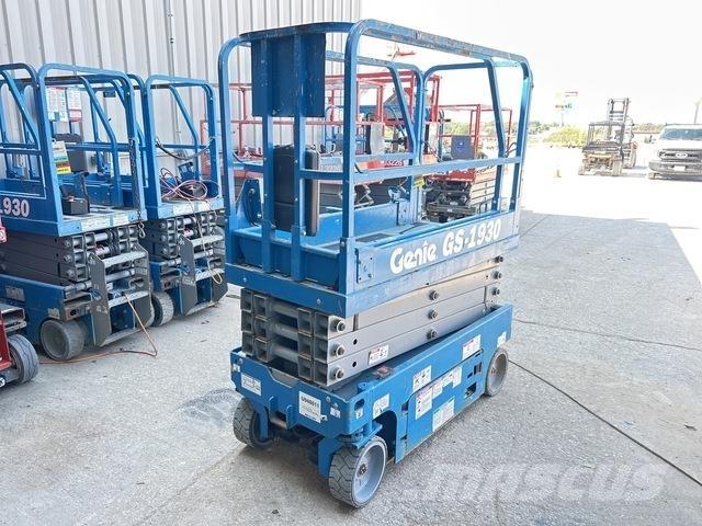 Genie GS-1930 Žirkliniai keltuvai