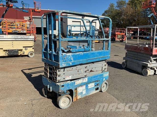 Genie GS-1930 Žirkliniai keltuvai