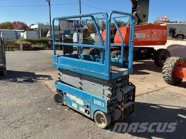 Genie GS-1930 Žirkliniai keltuvai