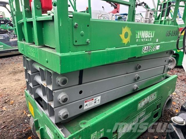 Genie GS-1930 Žirkliniai keltuvai