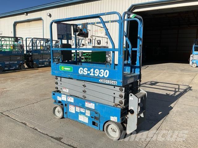 Genie GS-1930 Žirkliniai keltuvai