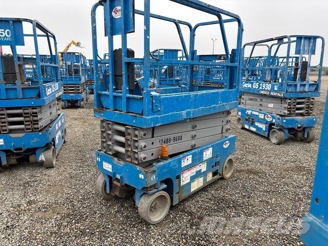 Genie GS-1930 Žirkliniai keltuvai