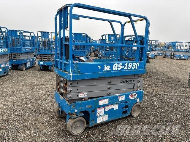 Genie GS-1930 Žirkliniai keltuvai