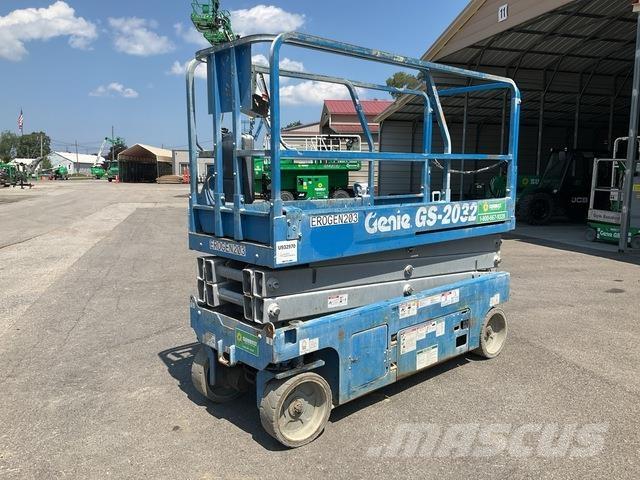 Genie GS-2032 Žirkliniai keltuvai