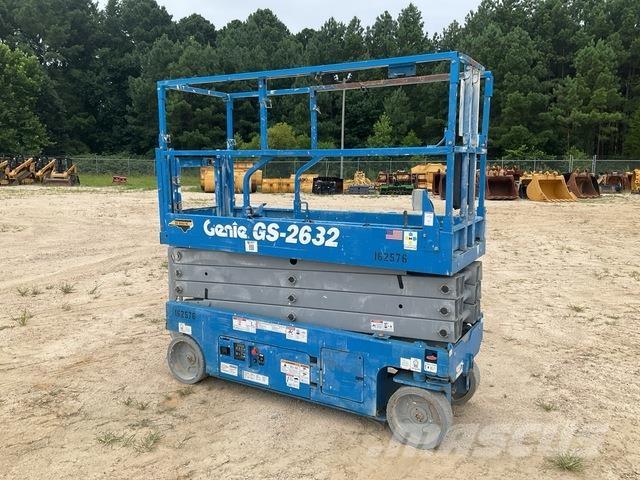 Genie GS-2632 Žirkliniai keltuvai