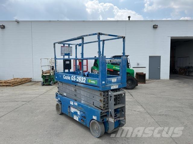Genie GS-2632 Žirkliniai keltuvai