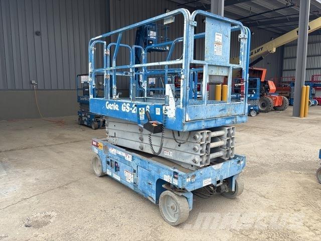 Genie GS-2646 Žirkliniai keltuvai