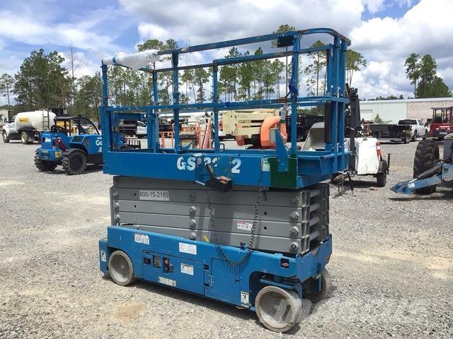Genie GS-3232 Žirkliniai keltuvai