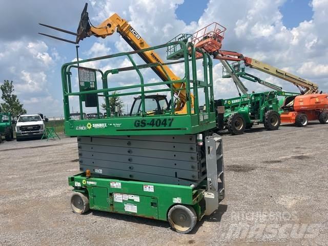 Genie GS-4047 Žirkliniai keltuvai
