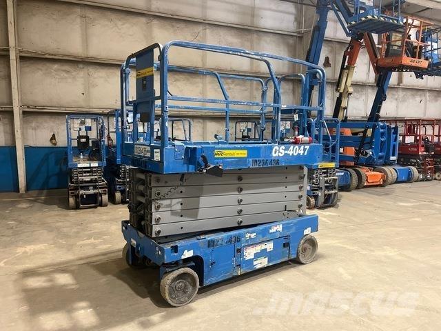 Genie GS-4047 Žirkliniai keltuvai