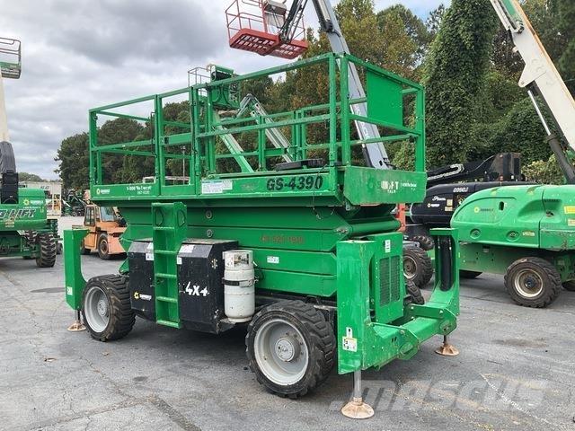 Genie GS-4390 Žirkliniai keltuvai