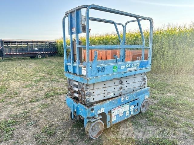 Genie GS1930 Žirkliniai keltuvai