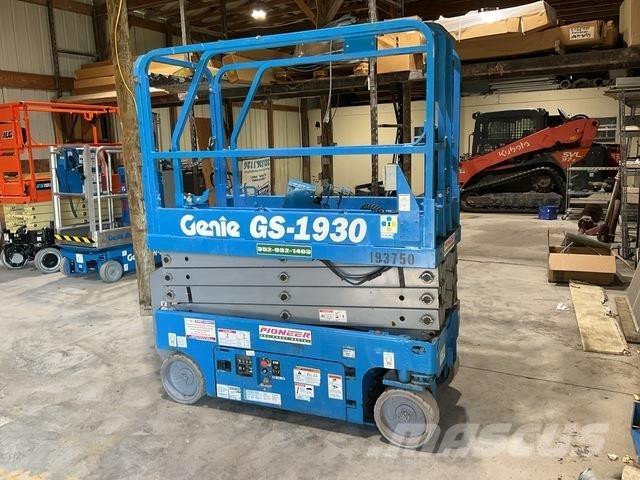Genie GS1930 Žirkliniai keltuvai