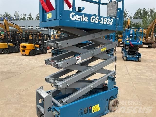 Genie GS1932 Žirkliniai keltuvai
