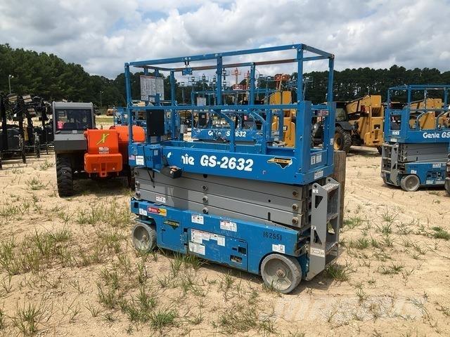 Genie GS2632 Žirkliniai keltuvai