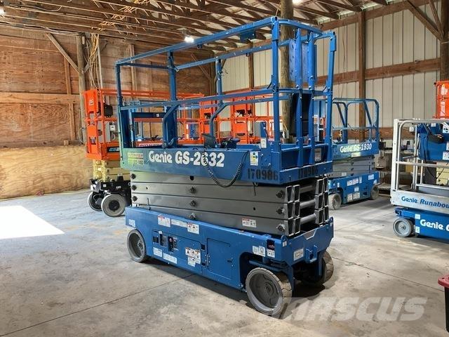 Genie GS2632 Žirkliniai keltuvai