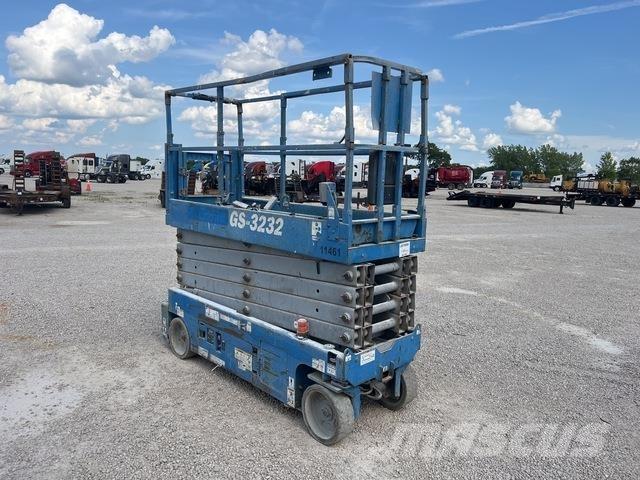 Genie GS3232 Žirkliniai keltuvai