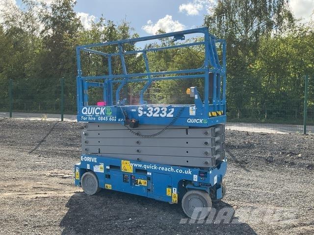 Genie GS3232 Žirkliniai keltuvai
