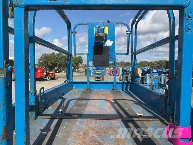 Genie GS4047 Žirkliniai keltuvai