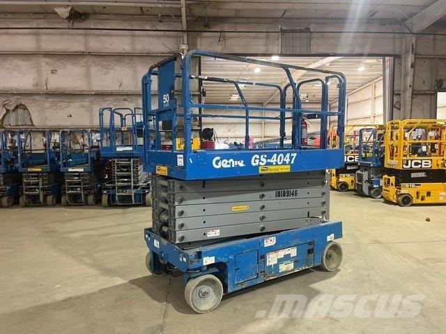 Genie GS4047 Žirkliniai keltuvai