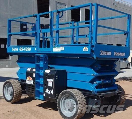 Genie GS4390RT Žirkliniai keltuvai