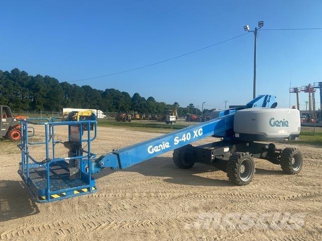Genie S-40XC Teleskopiniai keltuvai
