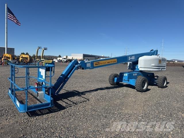 Genie S-45 Teleskopiniai keltuvai