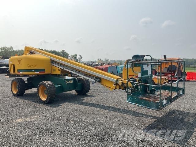 Genie S-60 Teleskopiniai keltuvai