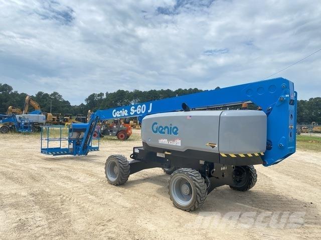 Genie S-60J Teleskopiniai keltuvai