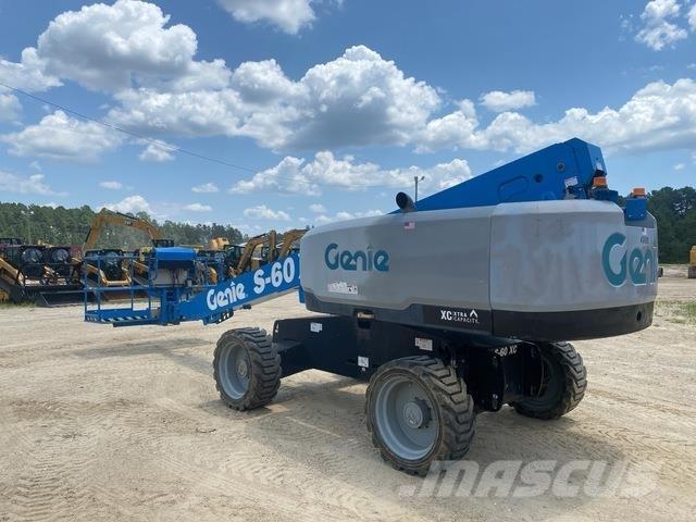Genie S-60XC Teleskopiniai keltuvai