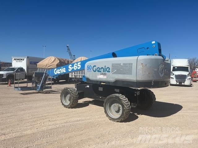 Genie S-65 Statyba - Kita