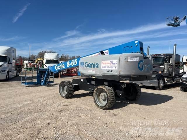 Genie S-65 Statyba - Kita