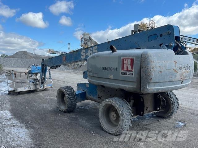 Genie S-65 Teleskopiniai keltuvai